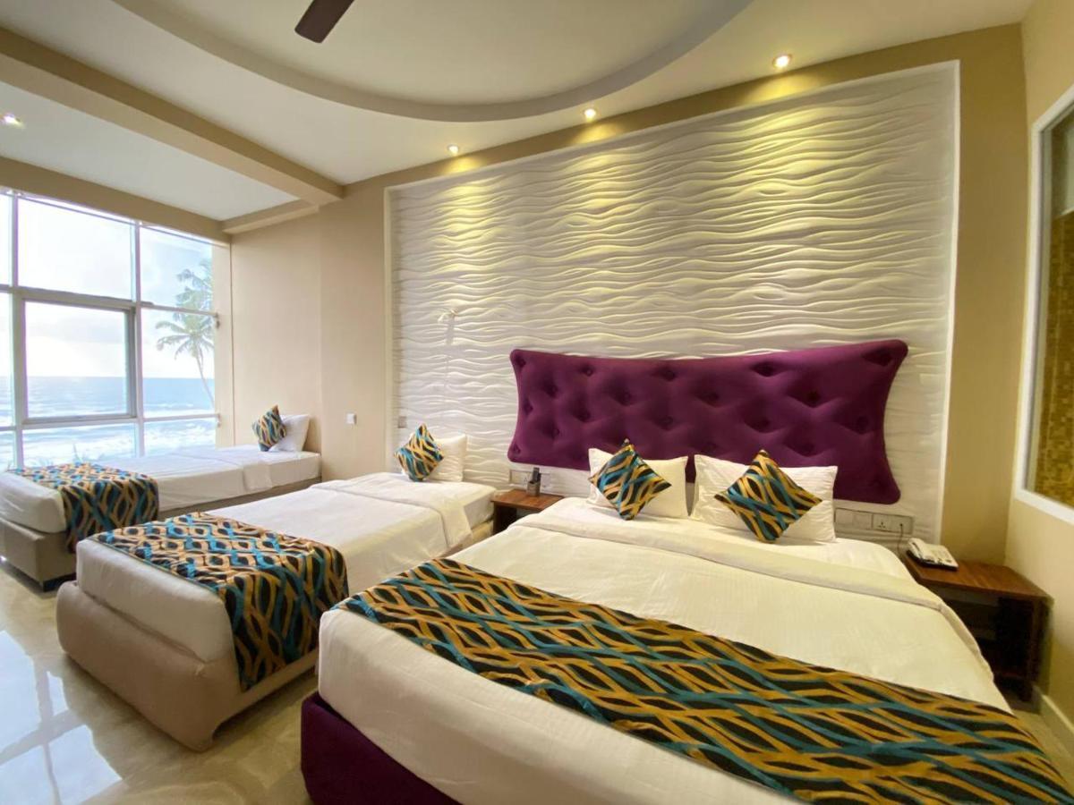 Ocean Queen Hotel Wadduwa Ngoại thất bức ảnh